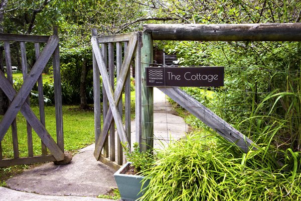 Cottage entry